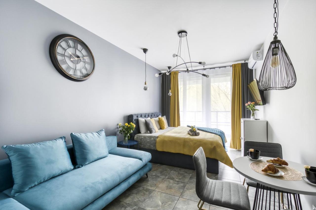 Stylowe Studio Krzemieniecka, Metro Slodowiec, Free Parking By Cosmo Spirit Warsaw Exterior photo